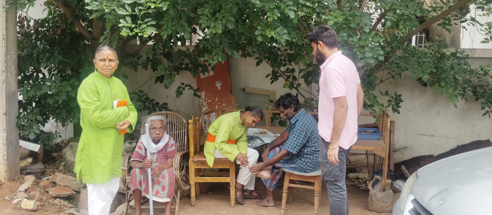 Karma Yoga Day Service at Anbu Old Age Home