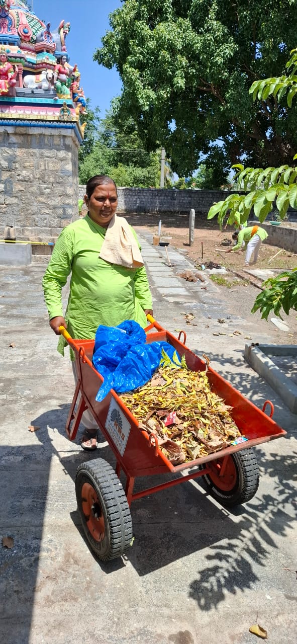 Erode Zone Uzhavarapani by Navayugam & Gnanodhayam